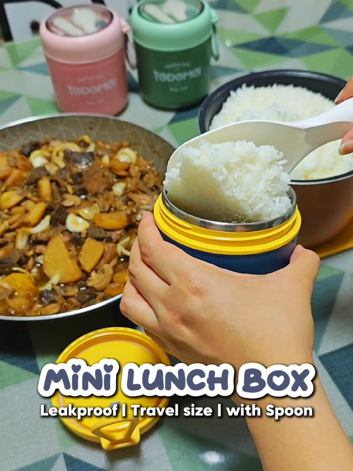 Replying to @recos_byella Mini Thermal Lunch Box na hindi bulky sa bag at leakproof pa ✨ #lunchbox #lunchboxideas #leakprooflunchbox 