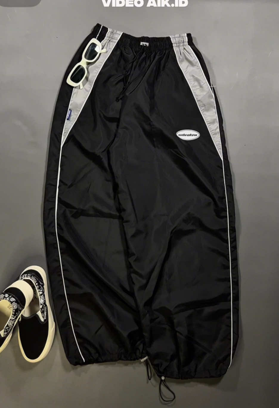 Unbroken Trackpants Baggy Artikel Terbaru, Amanin Sebelum Kehabisan Geng #trackpants #baggypants #celanaparasut #unbroken #wibgajian #promoguncang66 