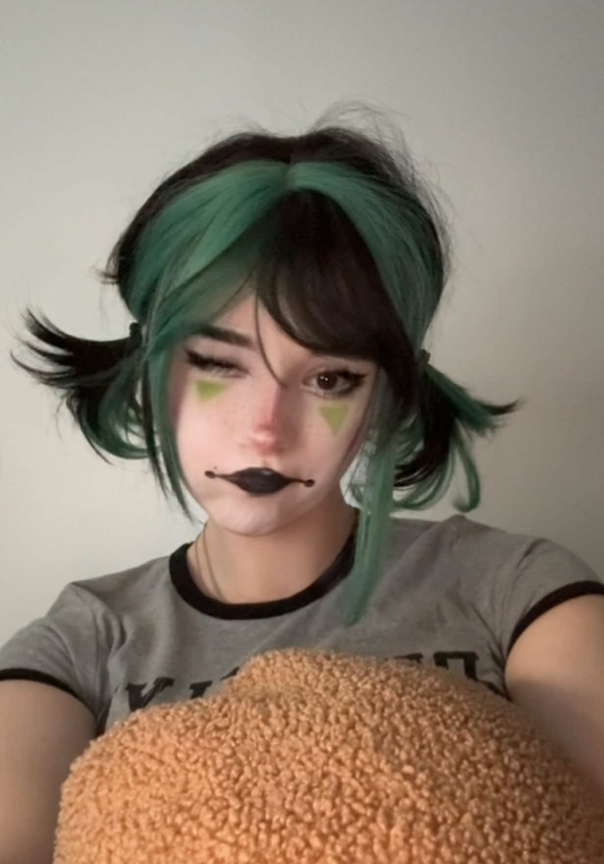 Last vid of this hehe :33 any ideas 4 wut I should do next!!? :DD #fyp #foryoupage #clown #clownmakeup 