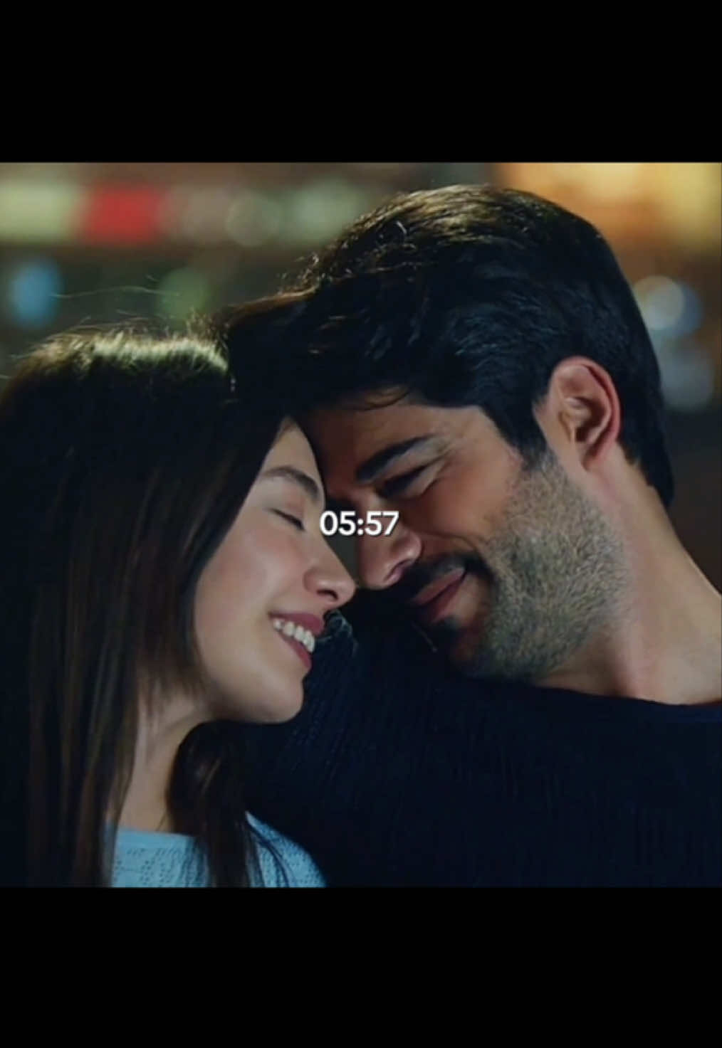 What if Zeynep hadn't told Emir where Kemal and Nihan were? scp: @ꜱᴇɴɪ çᴏᴋ ꜱᴇᴠɪʏᴏʀᴜᴍ 🖤 #karasevda #endlesslove #turkishseries #fyp #nihansezin #neslihanatagul #nihkem #burakozcivit #kemalsoydere 