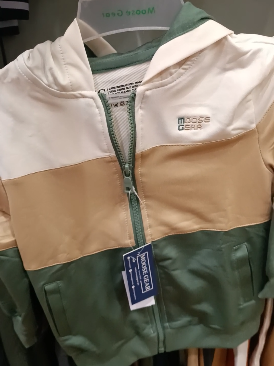 BUY NOW FREE SHIPPING  jacket with hood BASTA MOOSE GEAR ANG GANDAAA TALAGA NG QUALITY! #moosegear #moosegearbaby  #jacketwithhood #mymoosegear #jacket 