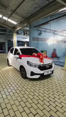 Bekerja keraslah hingga bisa berikan Hadiah terindah untuk Istrimu.  Brio Satya Ready all Colour.  Dp mulai 20 jutaan Wa 0821.3828.5212 #semuaorang #brioputih #briolemon #hadiah #fyppppppppppppppppppppppp 