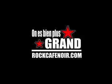 Chanson : On est bien plus grand quand on aime les gens. Ce sont le partage et la bonté du cœur qui rendent la vie meilleure. Mais pour cela, il faut en avoir un. On ne devient jamais heureux en faisant du mal aux autres. Soyez en paix, Xavier sinon c'est sur http://rockcafenoir.com  Si tu veux la chanson gratuite, rends-toi sur : http://lachansongratuite.com Les 49 premières personnes recevront la chanson gratuitement. Attention, les 3 premières recevront l'album 49, 3 complet !