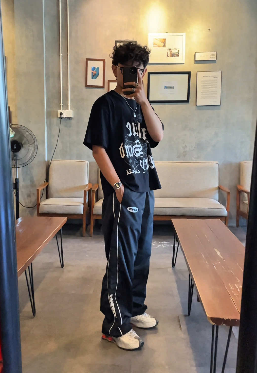 Too much black? There’s no such thing. #OOTD #outfitinspo #outfitideas #baggypants #y2k #streetwear #fyp 