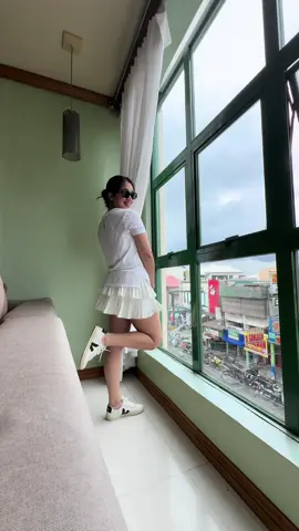 Sporty chic outfit 🏸  #fyp #outfitcheck #fitcheck #skort #foryoupage #white #nike #veja 