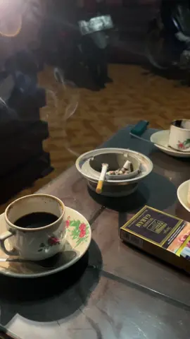 Ongak ongak dulur ☕️🇲🇨