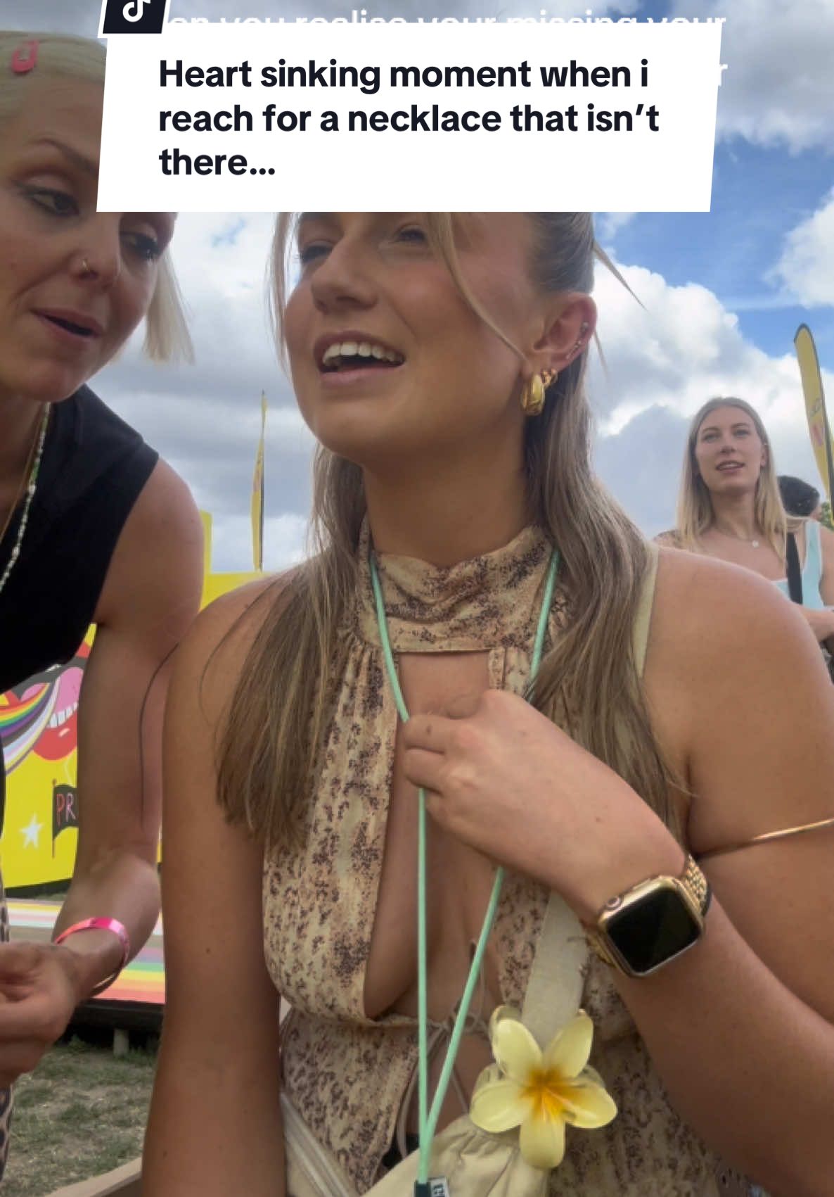 Heart sinks and smile goes but you still look cute 😌 #necklace #heartstopper #fail #lostnecklace #mightyhoopla #tiffany #got2b @got2b 