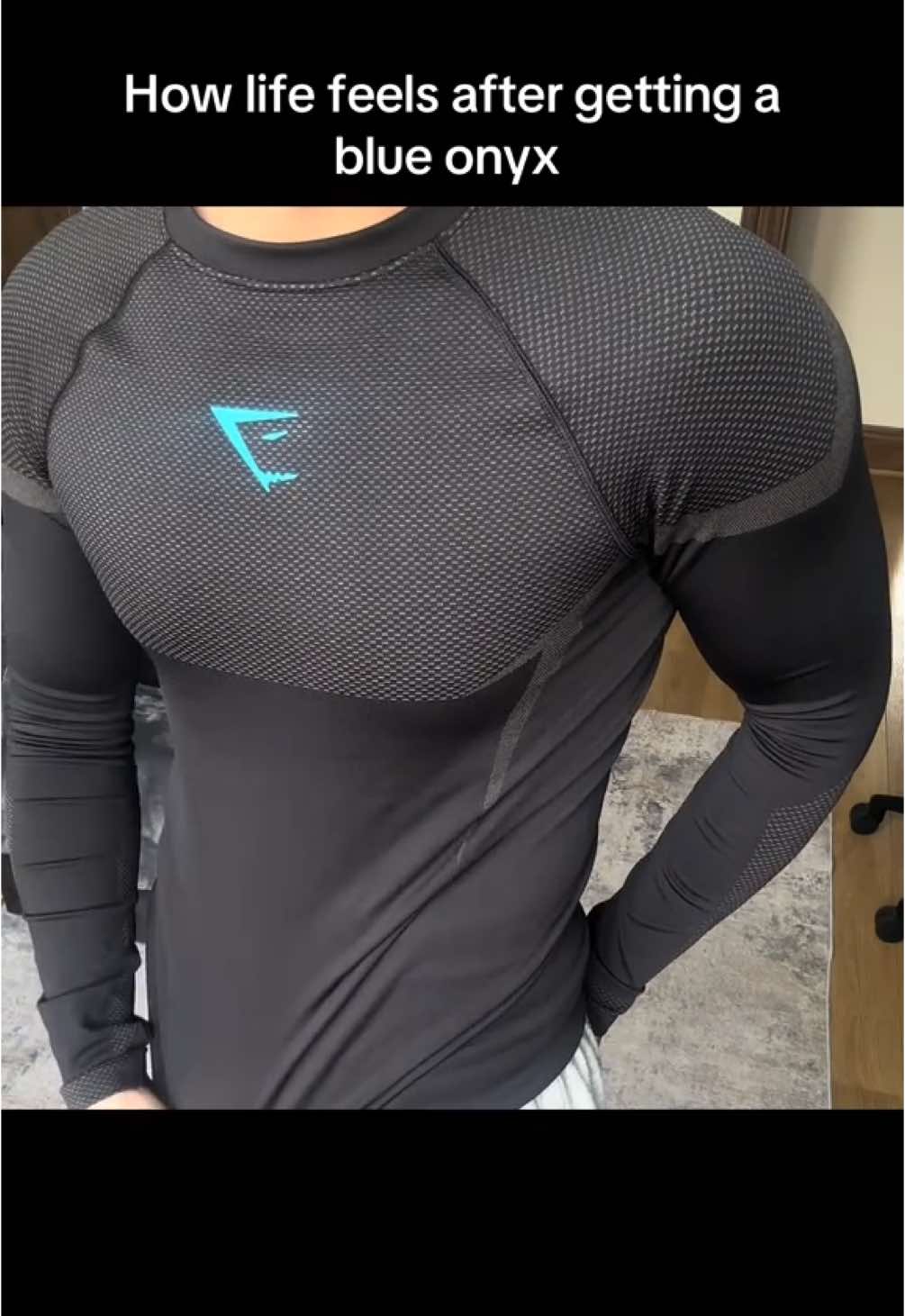 Where are the haters saying it’s baggy now??? #GymTok #gym #gymshark #onyx #fyp 