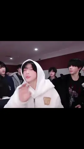 : Chiếm hữu dữ vậy ALongg #nguyenhang #yuanheng #xhtiktok #viral #fyp 