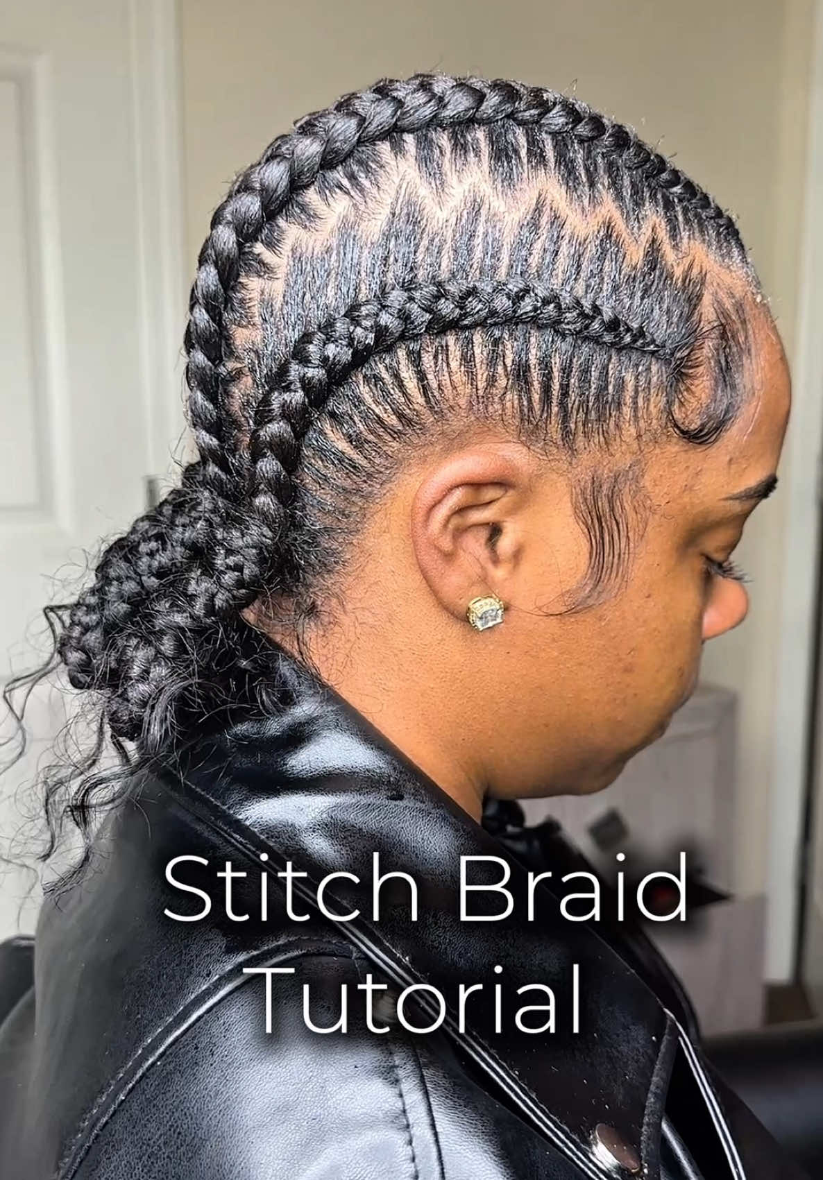 Stitch braidstyle tutorial  I’m a braider that includes hair and a shampoo service .  Checkout my website to purchase wholesale 100% kanakelon braiding hair and 100% human boho bulk braiding hair from me. My site offers pay 4 options at checkout that includes: Klarna, Afterpay and Affirm . LINK IN BIO . . . #stitchbraids #cornrows #braids #braidinspo #hairstyles #braidstyles 