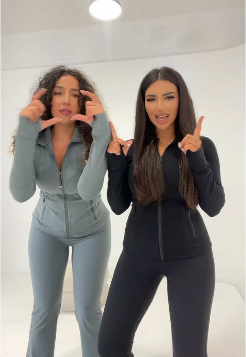 Guess what brand were wearing?🤩@neermii 