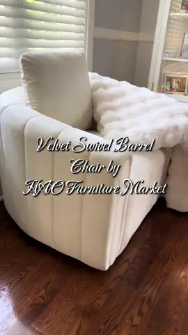 This Modern Swivel Barrel chair by HAO Furniture Market is beautiful. Perfect addition to your home decor. It does a full 360 Degree Swivel and holds up to 300 lbs. I love how pretty the Velvet is and it makes my living room look amazing! I also love that it comes fully put together right out of the box.Click on the shopping cart to check it out! @HAOFURNITUREMARKET #swivelchair #chair #homedecor #decor #tiktokshopcreatorpicks #fyp #musthaves