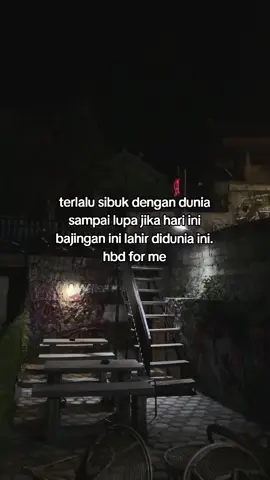 terima kasih untuk diriku, sudah mampu berjuang sejauh ini, di usiamu yang sekarang sudah tidak lagi waktunya untuk main