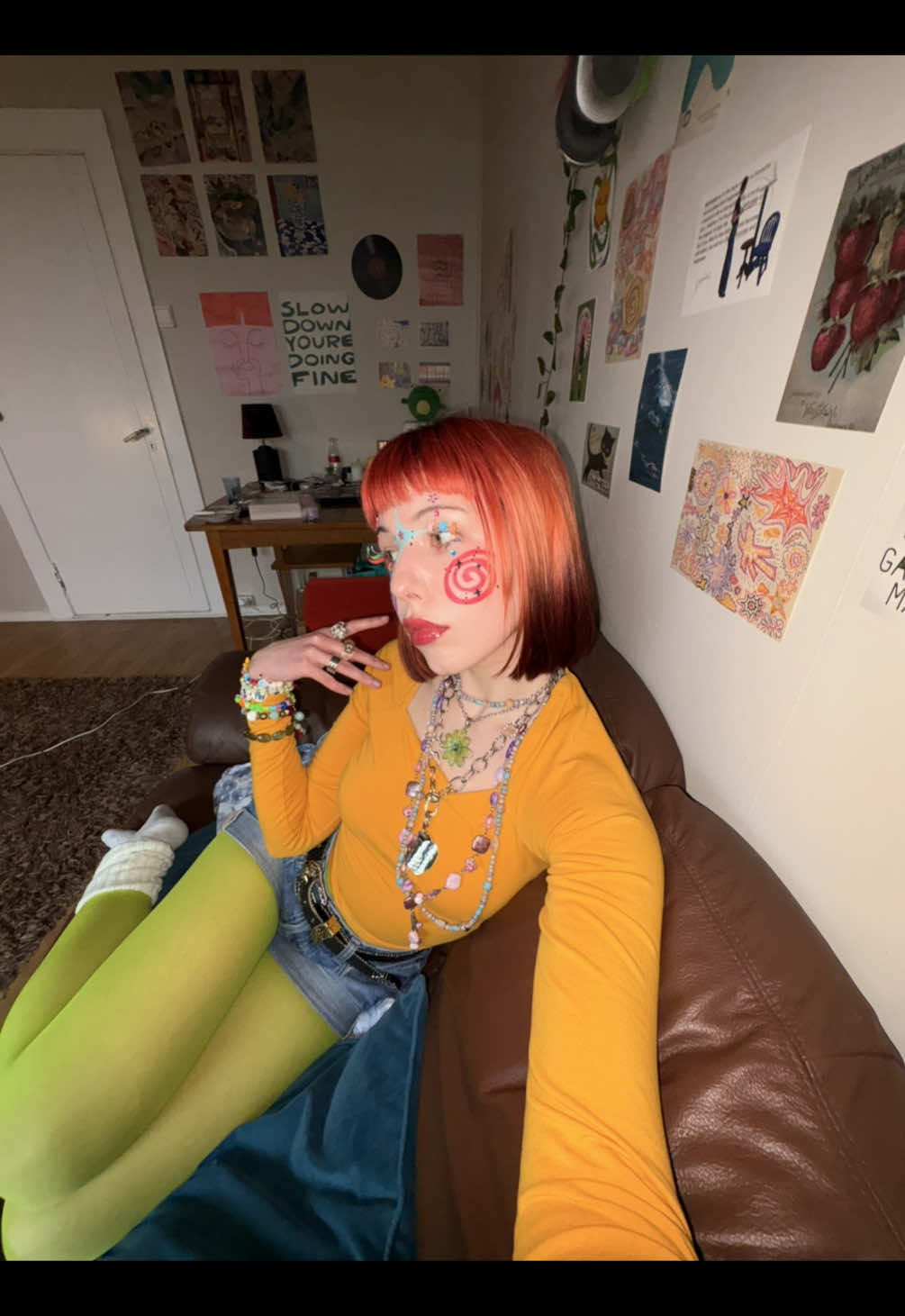 paper lashes!! 😛💘🍓🌸🪩💟 #funmakeup #funkymakeup #creativemakeup #colorfulmakeup #uniquemakeup #whimsical #funky #makeupideas #funmakeuplook #funkyfashion #makeupinspo 