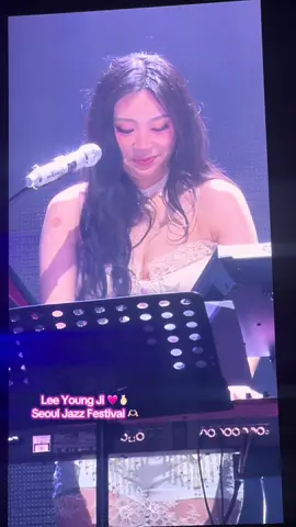 Amo su personalidad y versatilidad de su voz 😍🫶🏼 2002 x #leeyoungji #seouljazzfestival #fyp #justthetwoofus #cover #liveperformance