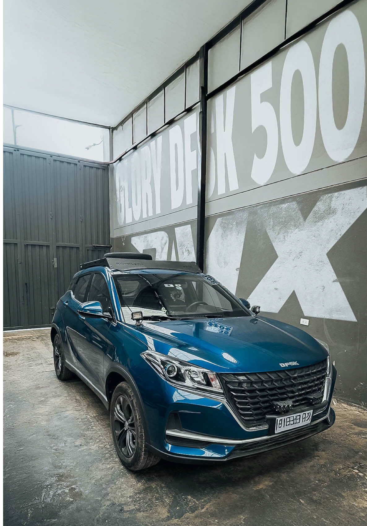 🔰 PROYECTO GLORY DFSK 500 – ROOF RACK INSTALADO 🔥💼 ¡Lista para la acción! Esta Glory 500 recibió un roof rack reforzado, perfecto para carga, viajes o darle ese look urbano que destaca. ✅ Estructura de acero con recubrimiento anticorrosivo ✅ Más funcionalidad sin perder elegancia 🔧 Instalación con perforación técnica realizada 100% por DMX 📣 Somos DMX, especialistas en accesorios Off Road para todo tipo de vehículos. 🌟 EXTREMA CONFIANZA | EXTREMA AVENTURA 🌟 📞 WhatsApp: +51 913 892 648 📍 Universitaria 9920, Urb. La Alborada 📦 Envíos a todo el Perú 🇵🇪. . . . #glory500 #glory #tuning #offroading #equipment #modificaciones #tuneada #equipment #tuning 