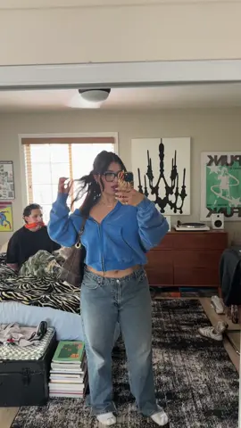 Besties I’m sooo sick 😭 so ootd video from yesterday LOL comment when you notice it😭😭 #silly #funny 