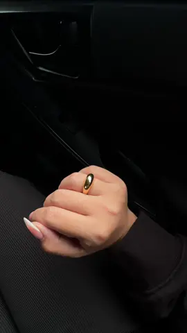 Non-tarnish ring 🫶 #fashionwomen   #womenfashion #outfitideas #fashionaccessories #fashionaccesories  #creatorsearchinsights 