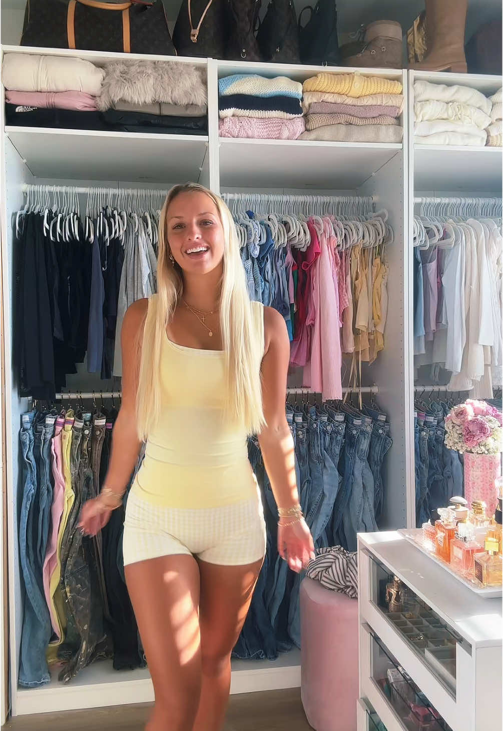 living for all these new gym fits from @Lilac Blonde 💛💛