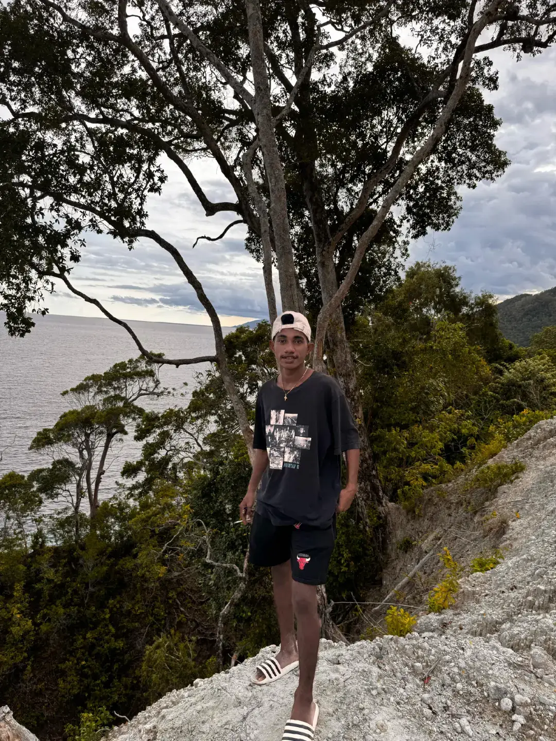 kalau sdh mokondo  jgn sasimo lagi...🤦🏻‍♂️🤣 #ambonpride🏝🔥 #kknyong #fyp  #katakata #lewatberanda #fypシ゚ 