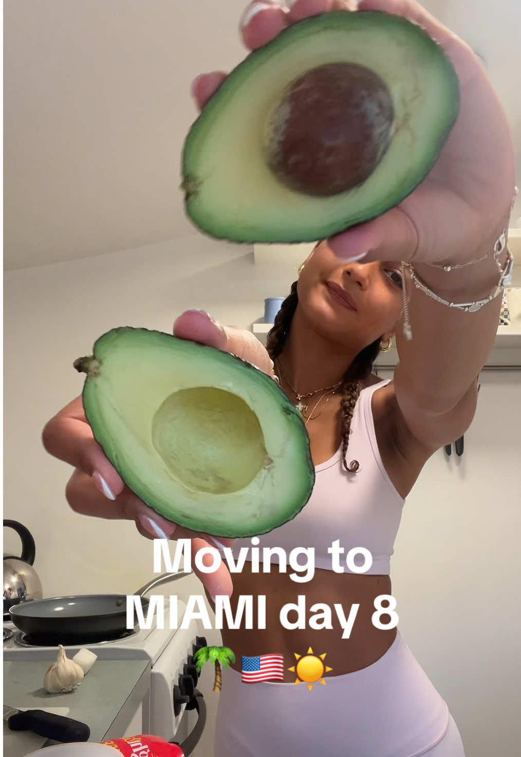 #momanddaughter #movingtoamerica #miami #moving 