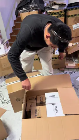 Como viene se va las miniaturas Caterpillar #diecast #peru🇵🇪 #tik_tok #envios 