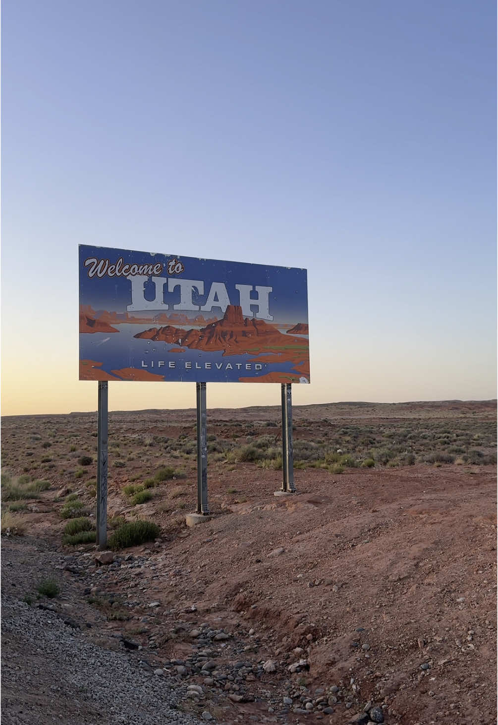 Always happier when traveling!! Ask my friends 🗺️ #TN #CA #california #newyorkcity #utah #moabutah #morganwallen 