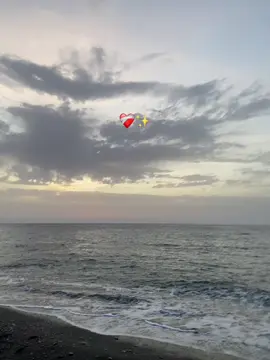 #🌊 #💔 