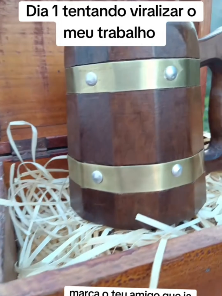 Canecas viking de madeiras Premium! site para encomendas na bio!