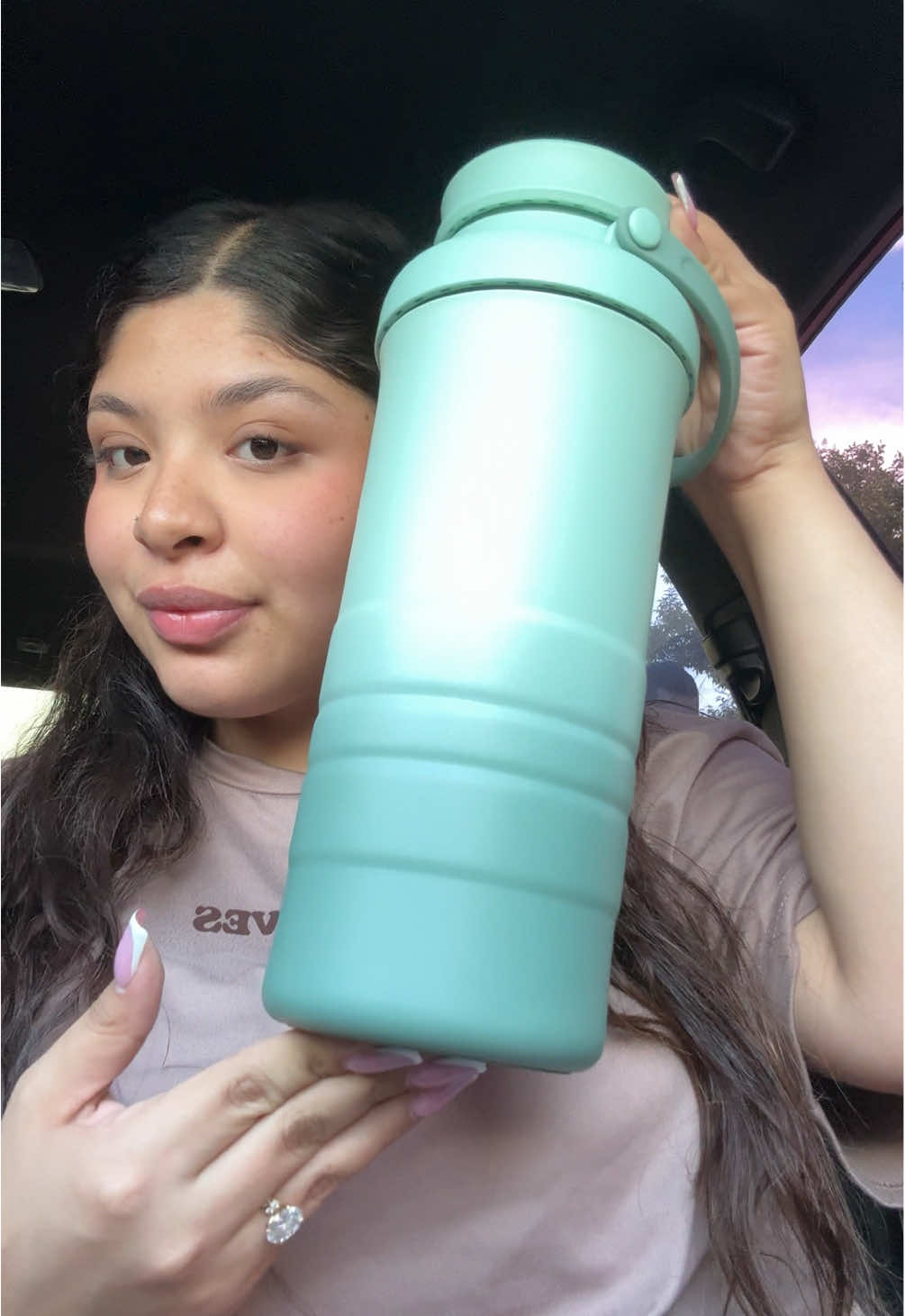 For my exclusively pumping mamas 🍼🍼 #breastmilkcooler #portablebreastmilkcooler #momcozy #breastmilk #exclusivelypumping #exclusivepumper #pumpingmom #breastfeeding #tiktokshop #fyp #fypage #parati #foryoupage 