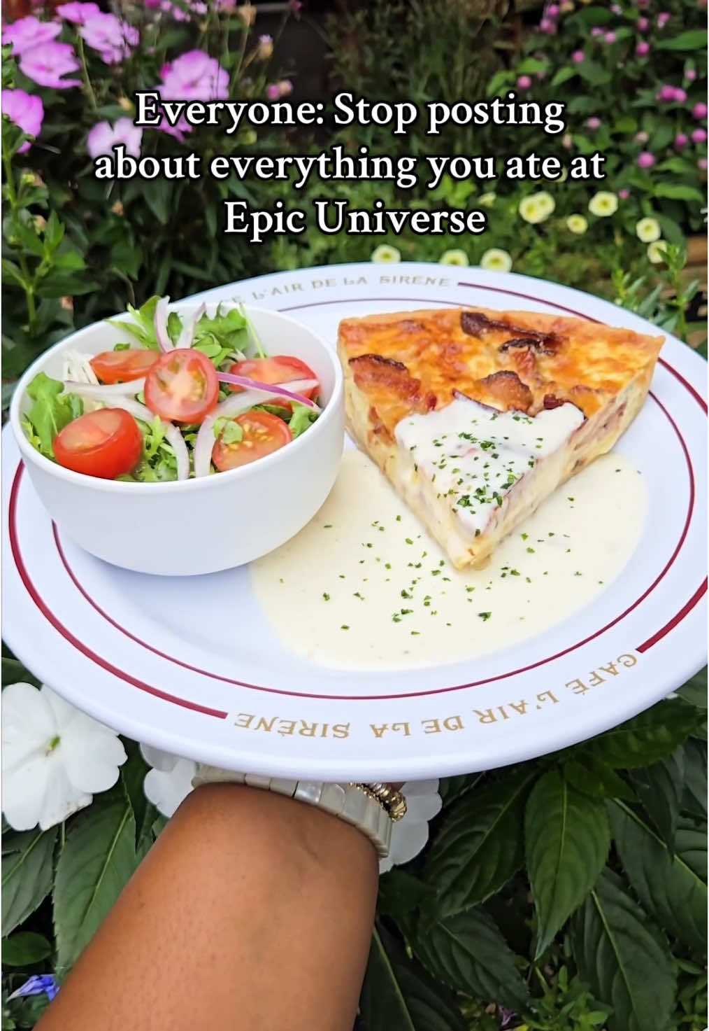 Can you literally blame us?! @Epic Universe Orlando take us back!! #epicuniverse #foodtour 