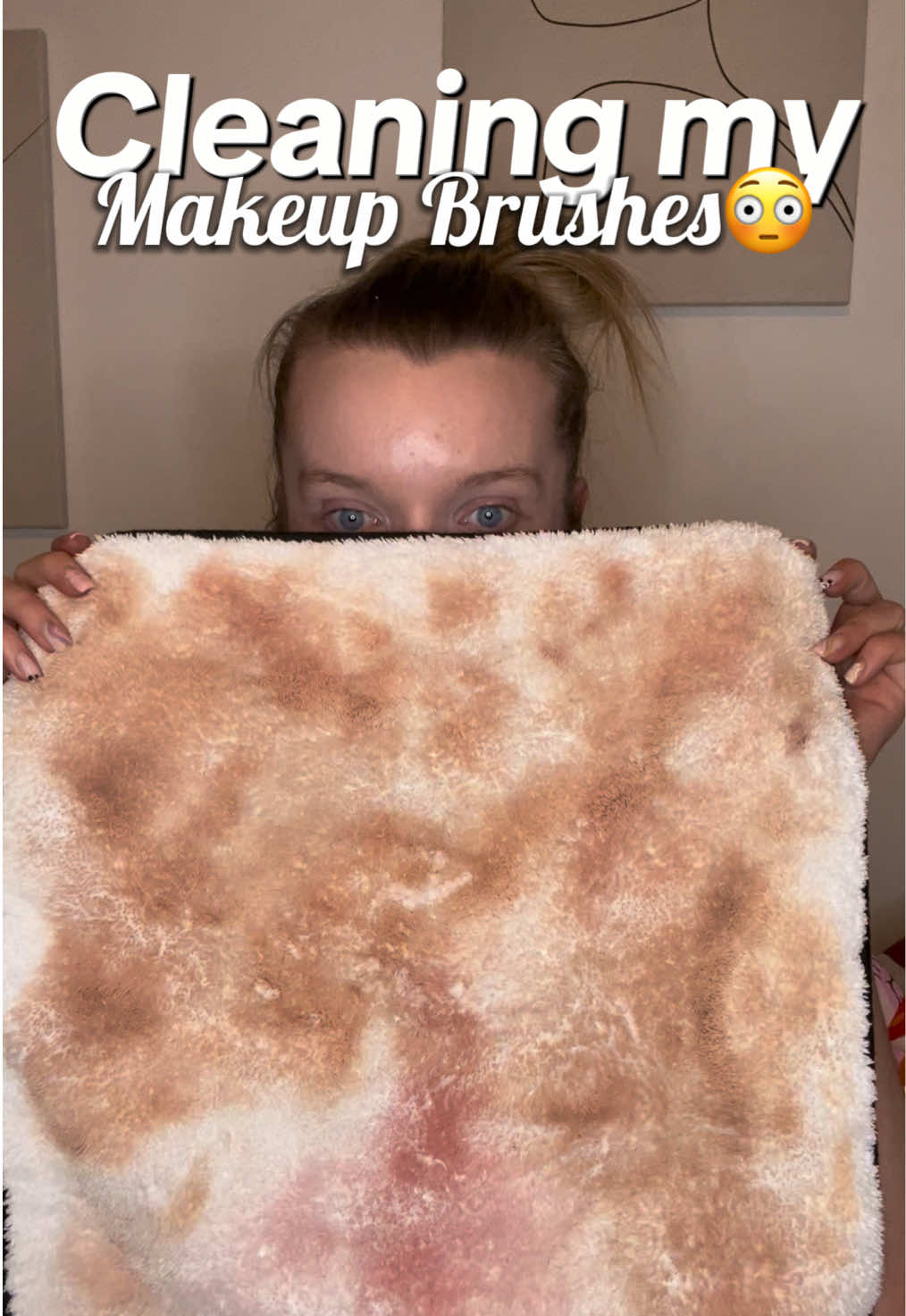 My brushes have never been cleaner🤩🤩@ISOCLEAN #makeup #makeupbrushes #isoclean #beauty #beautyproducts #viral #holygrail #brushcleaning #livereaction #omg #isocleanbrushcleaner #fyp #foryoupage #trending 