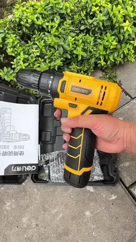 Furadeira Parafusadeira 🔫 #ferramentas #furadeira #parafusadeira #maletacompleta #ofertadodia   #tikokshopbrasil #achadodetiktok #parafusadeira12v #diybrasil   #reformacasa #paravoce #paracasadospais #kitferramenta #promoção