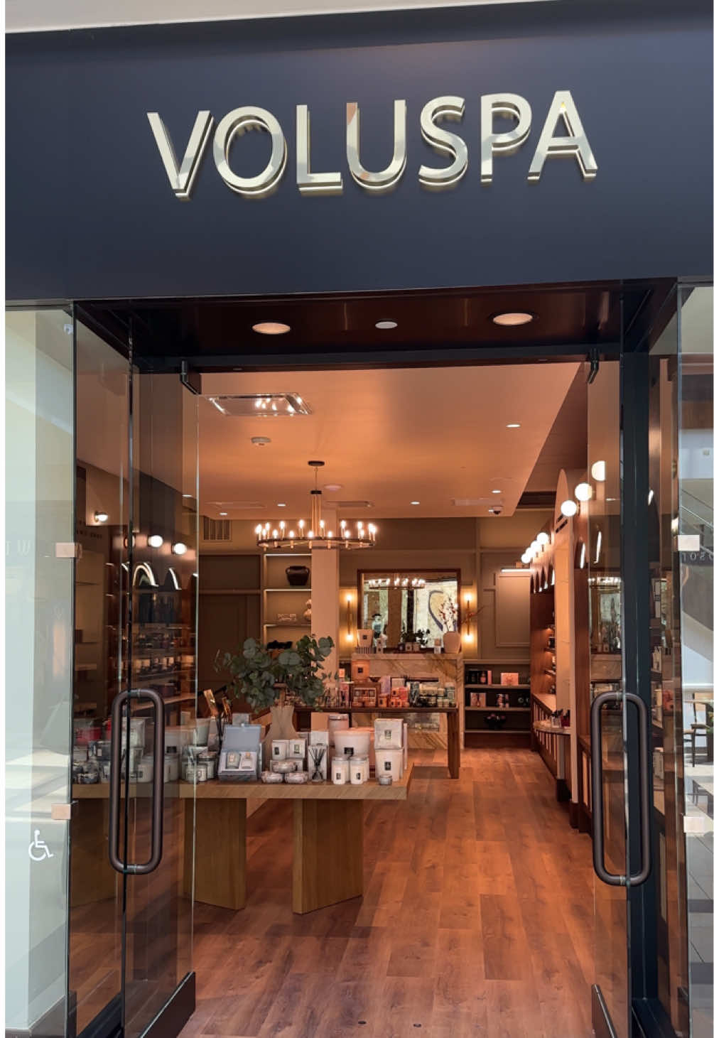 The secret is out! Our second location is now open at the Brea Mall ✨ @shopbreamall  Tap the link in bio to RSVP to our Housewarming Event this Saturday!  #voluspa #storeopening #hardlaunch #housewarming 