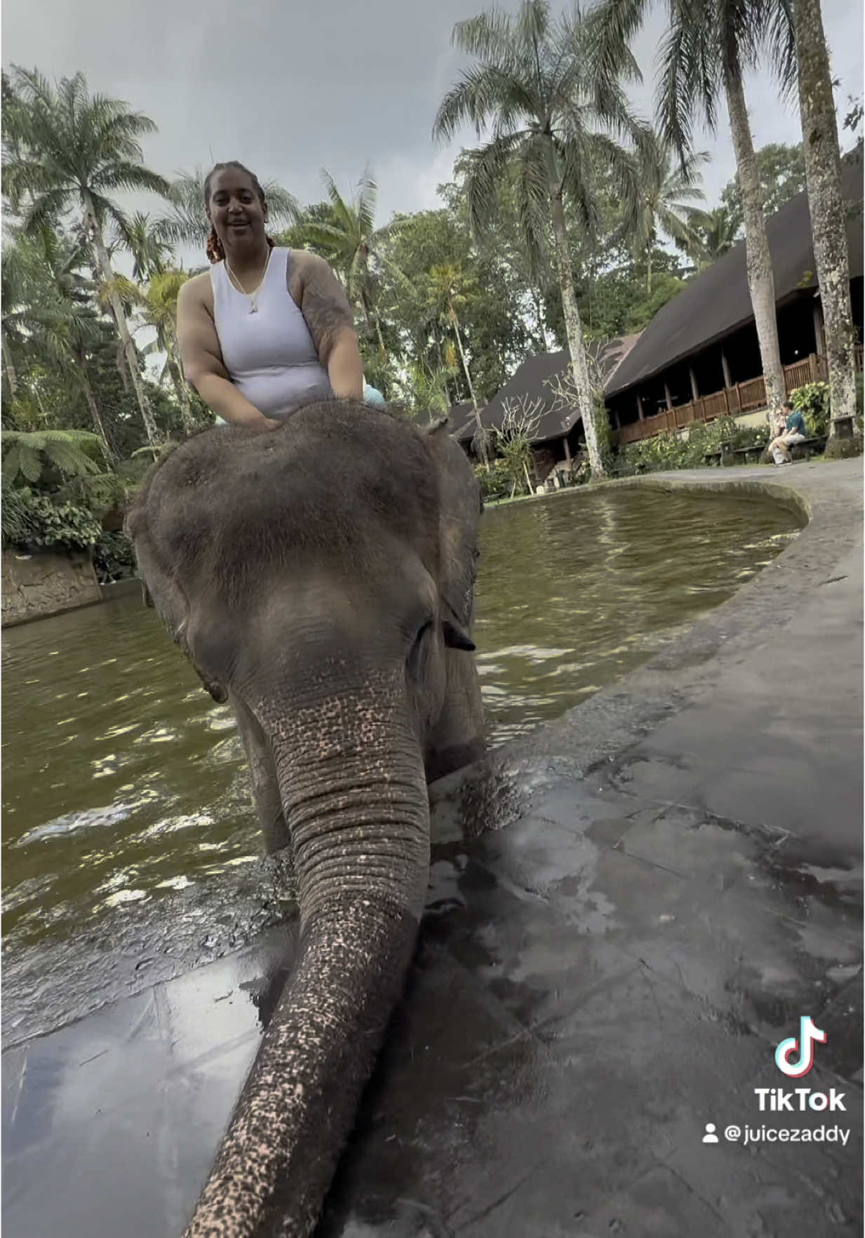 Bali showed me a good time #studsoftiktok #wlw #lgbt #travel #traveltiktok #bali #travellife 