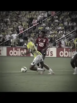 Ali Gitmeden bize şundan alda git be ... #kesfet #jonathandavid #fenerbahçe #st #football #lille 