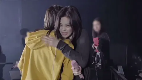 moments 🫶🏻 @JENNIE @LISA #jenlisa #lalalalisa_m #jennierubyjane #fyp #fypviralシ 