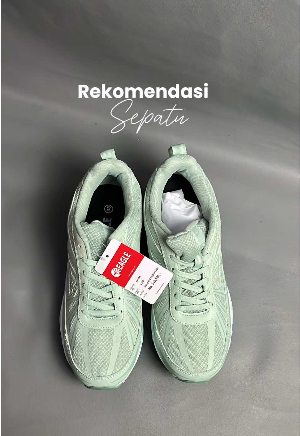 Nemu sepatu buat run yg cakep bgtt, enteng dan auto awet ini🥹🤏🏻🤍 #eagle #eaglesepatu #sepaturunning #eagleshoes 