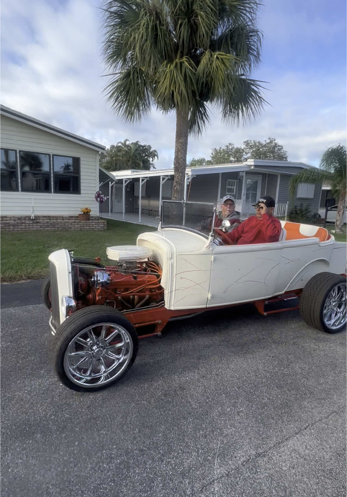 Some songs just make you want to go for a long cruise down the highway…   ##rockymountain##carreview##tiktokautocampaign##fyp##automotive##VintageCars##roadster##hotrod##VintageCars##CarTok##TikTokCars##oldcars##foryoupage##ford