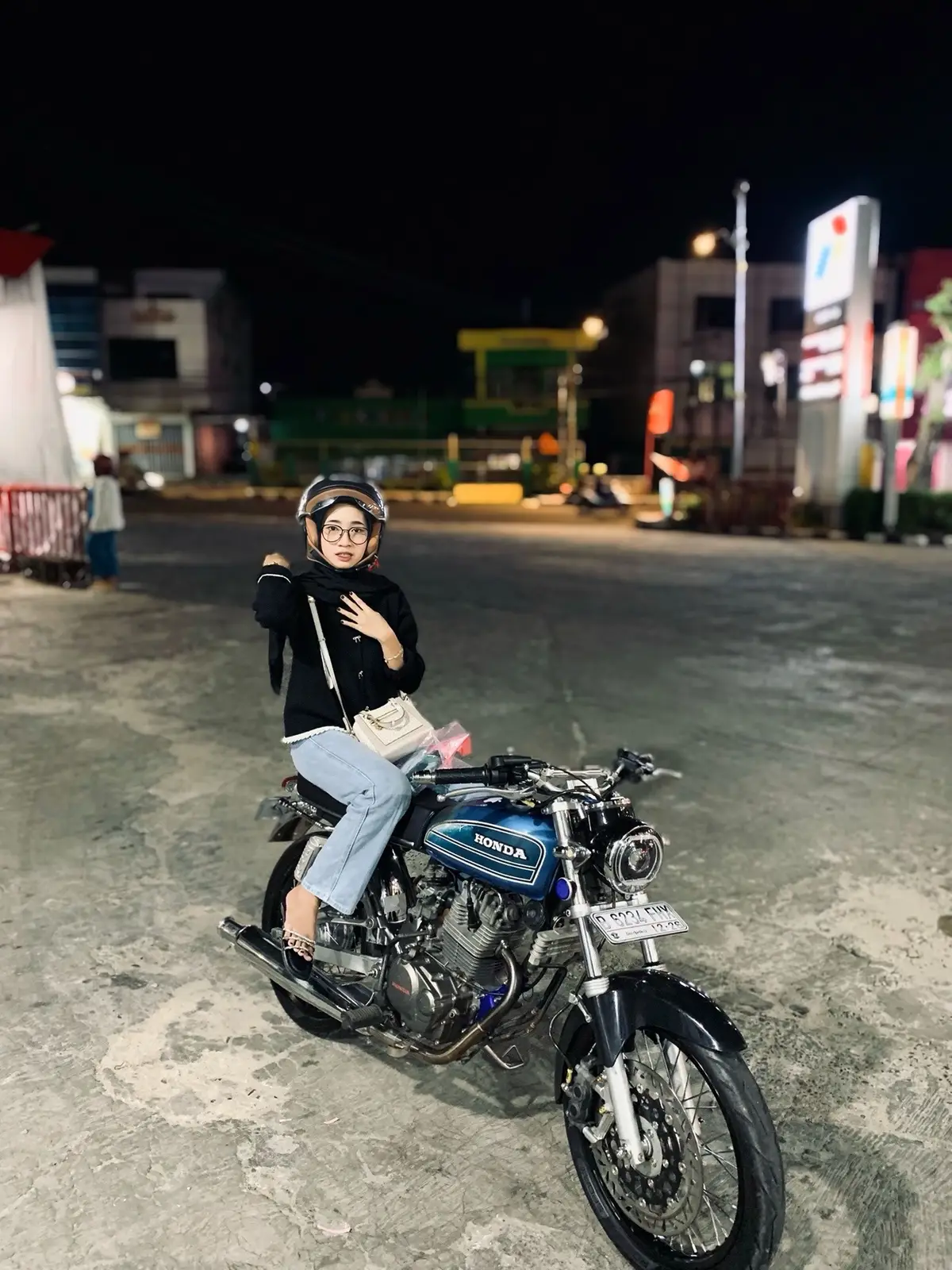 #cbindonesia #cb125se #cewecb 