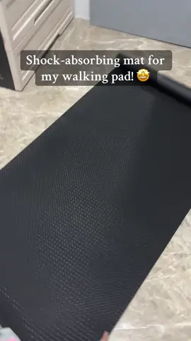 Malaki sya mga Mare, mukang pwede din yoga mat 👌💯 #MarengBudolPH  #shockabsorber #mat #walkingpad #threadmill 