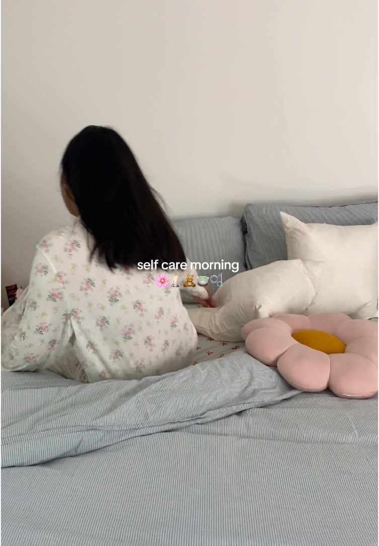 self care morning with @FRANKLY i love this peptide serum!! It’s great for pore-minimizing, hydration, and  making a healthy glow! 🧖🏻‍♀️🫧💗 #franklyskincare #franklycloserserum #closerserum #porecare #glasskin #kbeauty #kbeautyskincare #skincareroutine #morningroutine #morningskincareroutine #morningvlog #morningwithme #mondaymorning #selfcaretiktok #aesthetic #cleangirl #relaxing #girltherapy #girlythings 