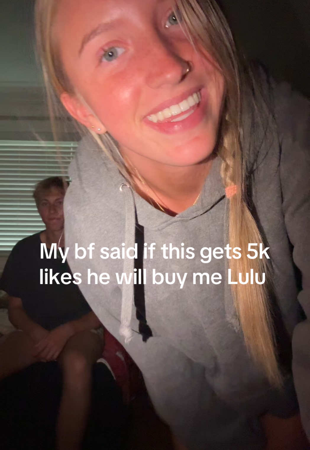 Girls support girls #lululemon #bf #gf #couplestiktok #couplescomedy #couplesinfluencer #mybfwillbuymelulu #fyppp #ifiget5klikes #dancingqueen @Brody 🫶🏻 