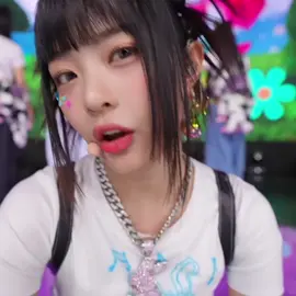 sdds newjeans #newjeans #hanni #haerin #hyein #minji #danielle #luhrsb #edit #funk  ib:@/wylvrs 