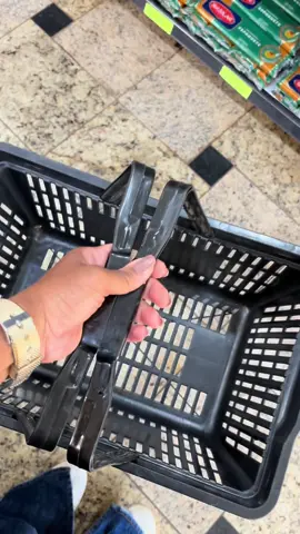 Você me contratou pra divulgar seu supermercado! 🛒🏪#influencer #blogger #videomaker #supermercado 