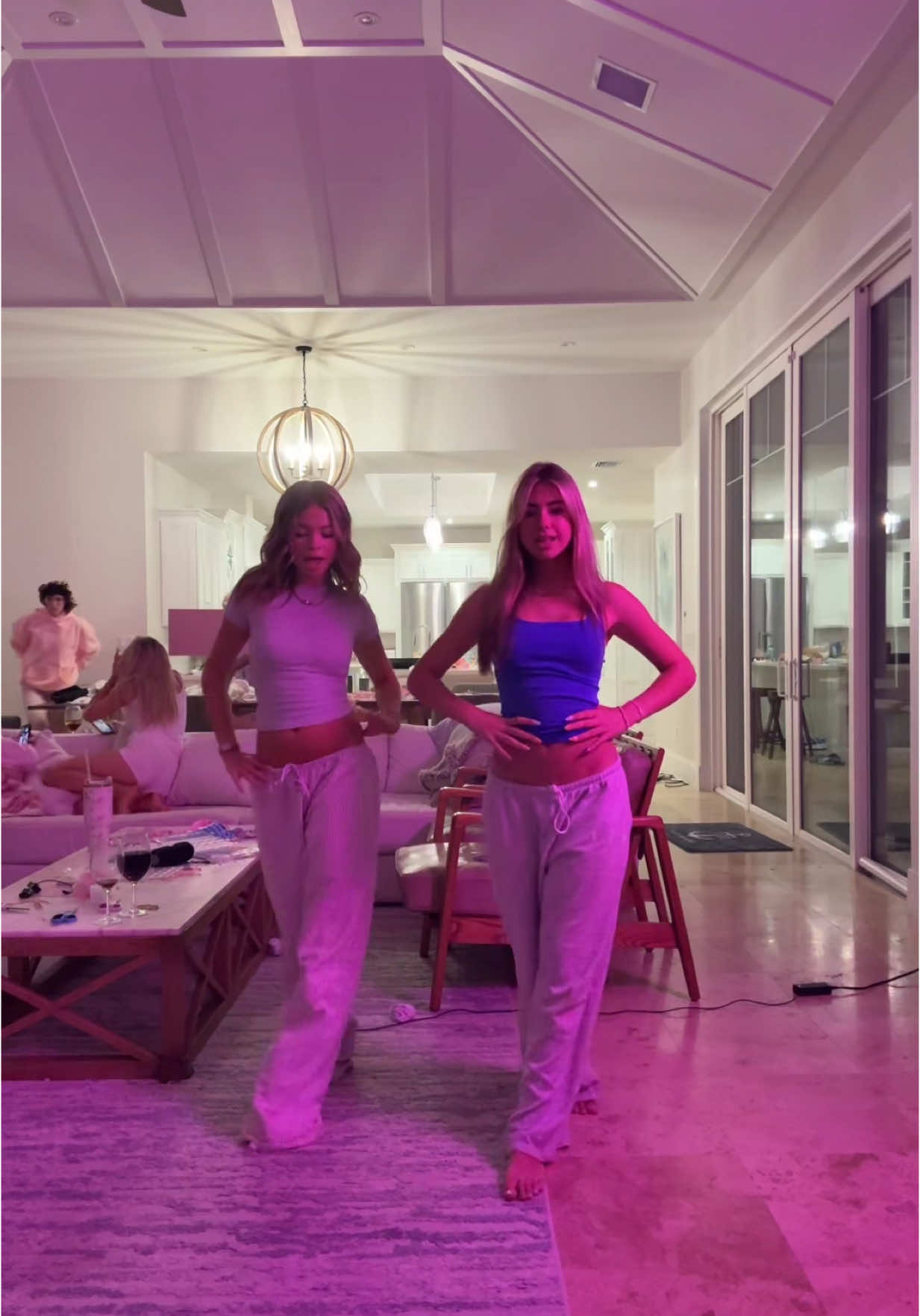 petite lil throw | @therealempisle | #fyp #foryou #blueberrymuffins #throwingitinasquare 