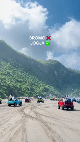 sudah pernah kesini? #fypシ #pantaiparangtritis #jeepwisataparangtritis #jeepwisatajogja #wisatajeepjogja #jeepjogja 