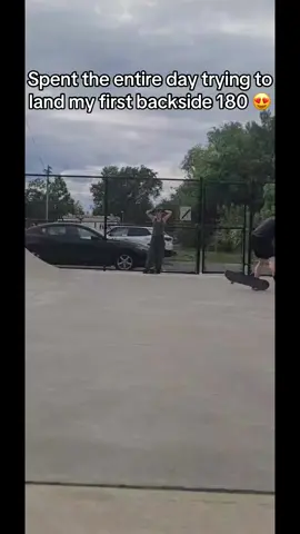 Some told me there’s a girl out there with love in her eyes and flowers in her hair. 🌸 #fyp #trending #skate #Skateboarding #skater #skatergirl #nikesb #keyportnj #imjustagirl #skateboarder @Zero Skateboards @NikeSB @Red Bull Skateboarding #backside #backside180 🖤