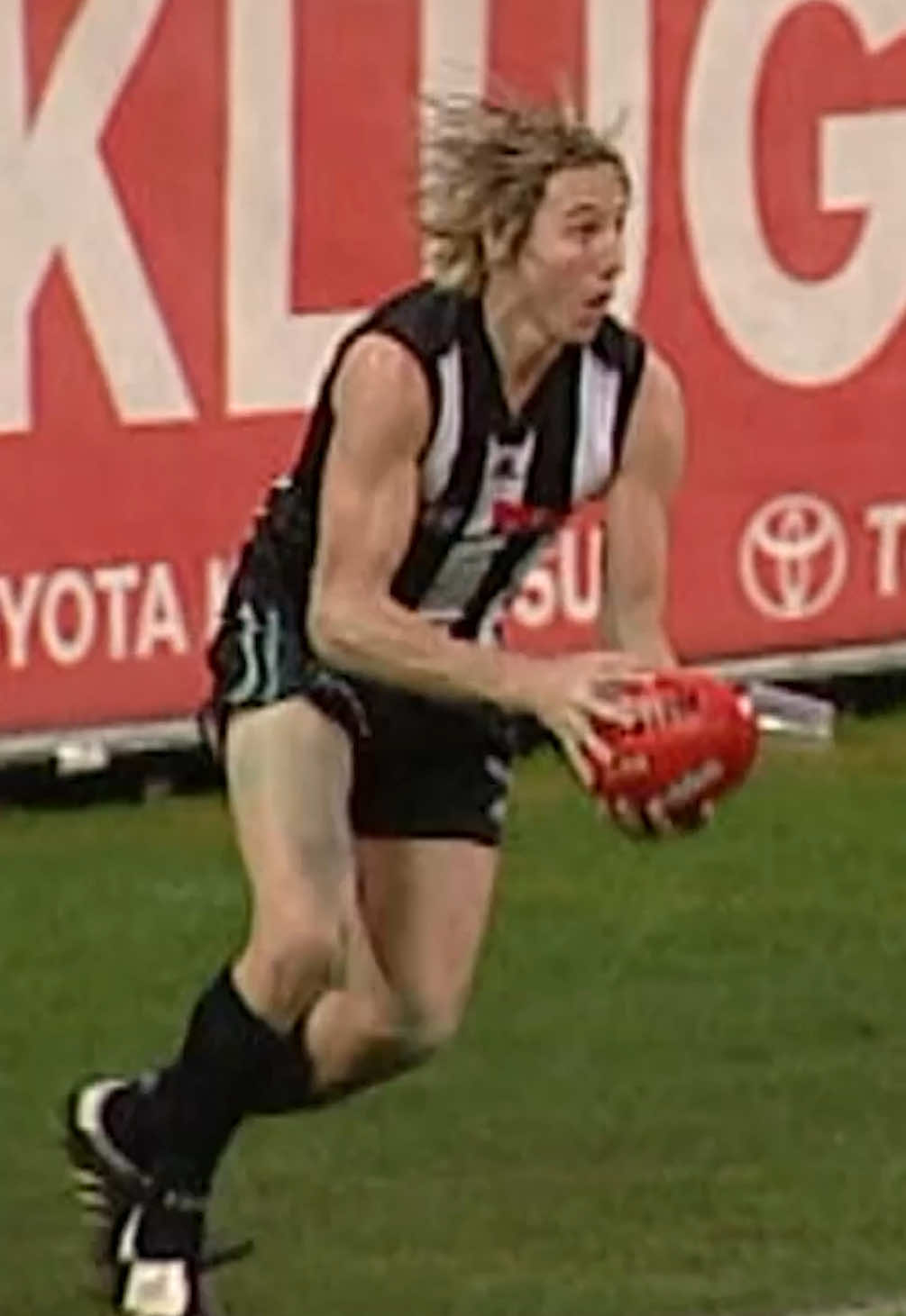 Dale Thomas still can’t get over this disallowed goal in 2007 😤 @AAMI Insurance #afl #footy #collingwood 