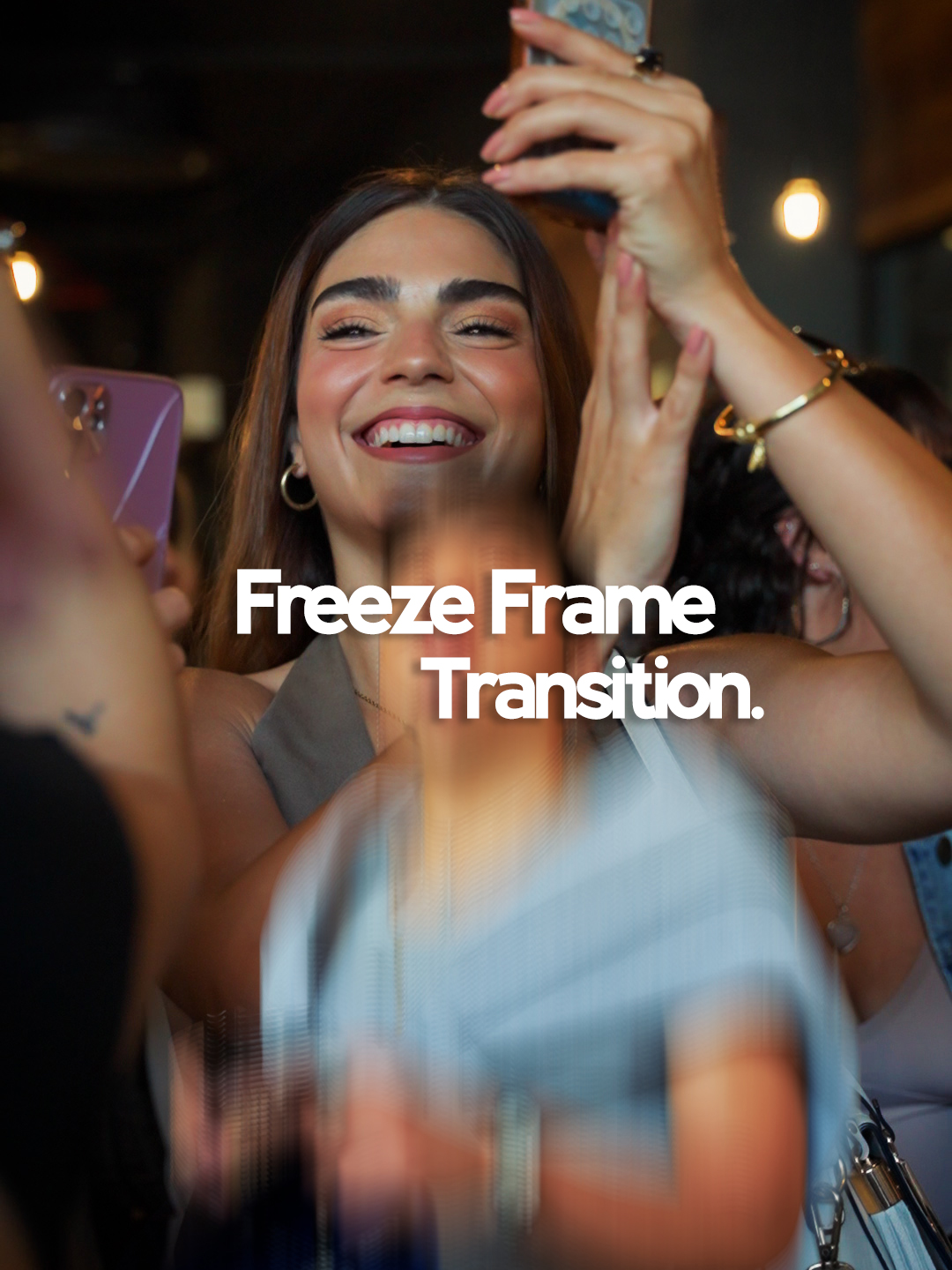 •FREEZE FRAME• ¿Quieres mejorar tus ediciones de vídeo? Mira esta transición de fotograma congelado en Premiere Pro #premierepro #videoeditingtips #freezeframetransition #ᴇᴅɪᴛɪɴɢ #creativetransitions #filmmakertips #premierpro